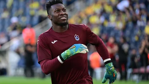 “成都西南棋王赛落幕，辜梓豪、杨鼎新等棋手晋级四强角逐”